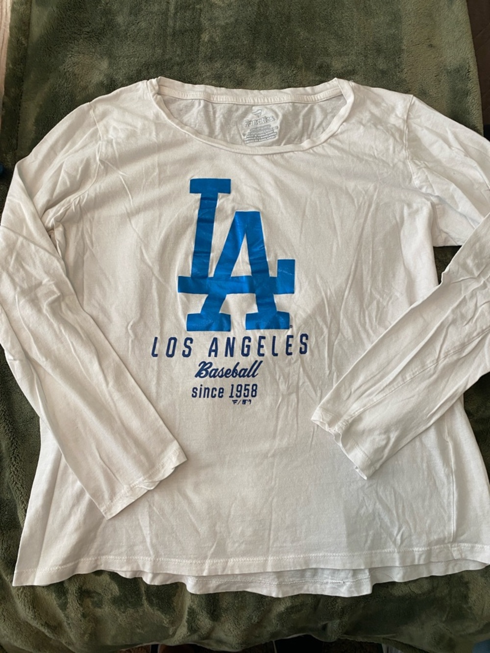 Fanatics Women's Crewneck Tee in White with Blue Dodgers Logo